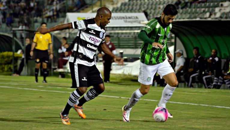 Guarani criou chances, mas não soube furar a retranca bem armada do XV. Foto: Letícia Martins - Guarani Press