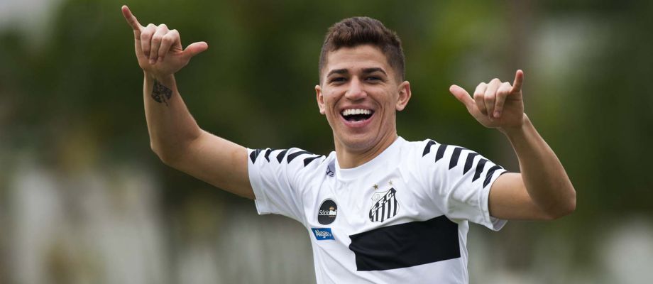 Paulistão: Vitor Bueno se coloca como solução para camisa 10 no Santos: ‘Me olha’