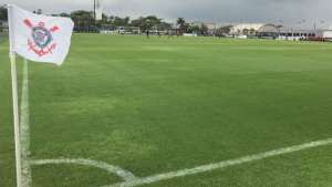 Com gol de ex-corintiano, Atlético-PR derrota o Corinthians em jogo-treino