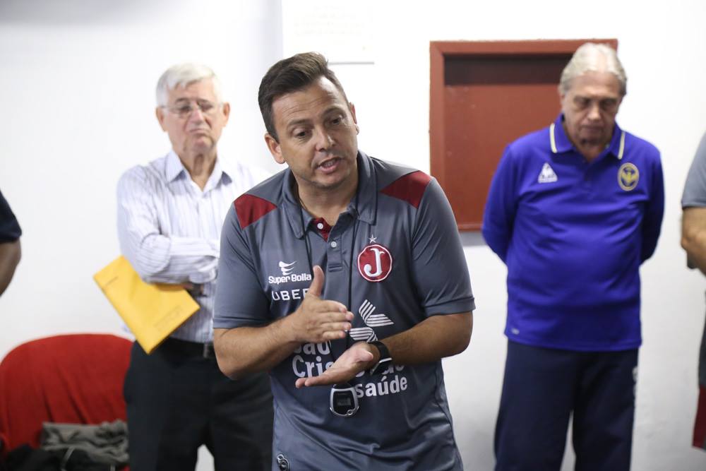 Água Santa x Juventus – Toninho Cecílio busca 1ª vitória à frente do Netuno