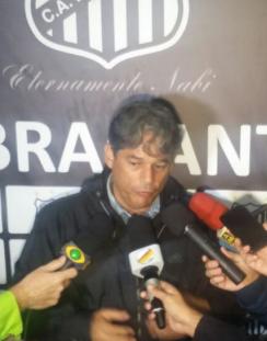 Marcelo Veiga surpreendeu no início de jogo