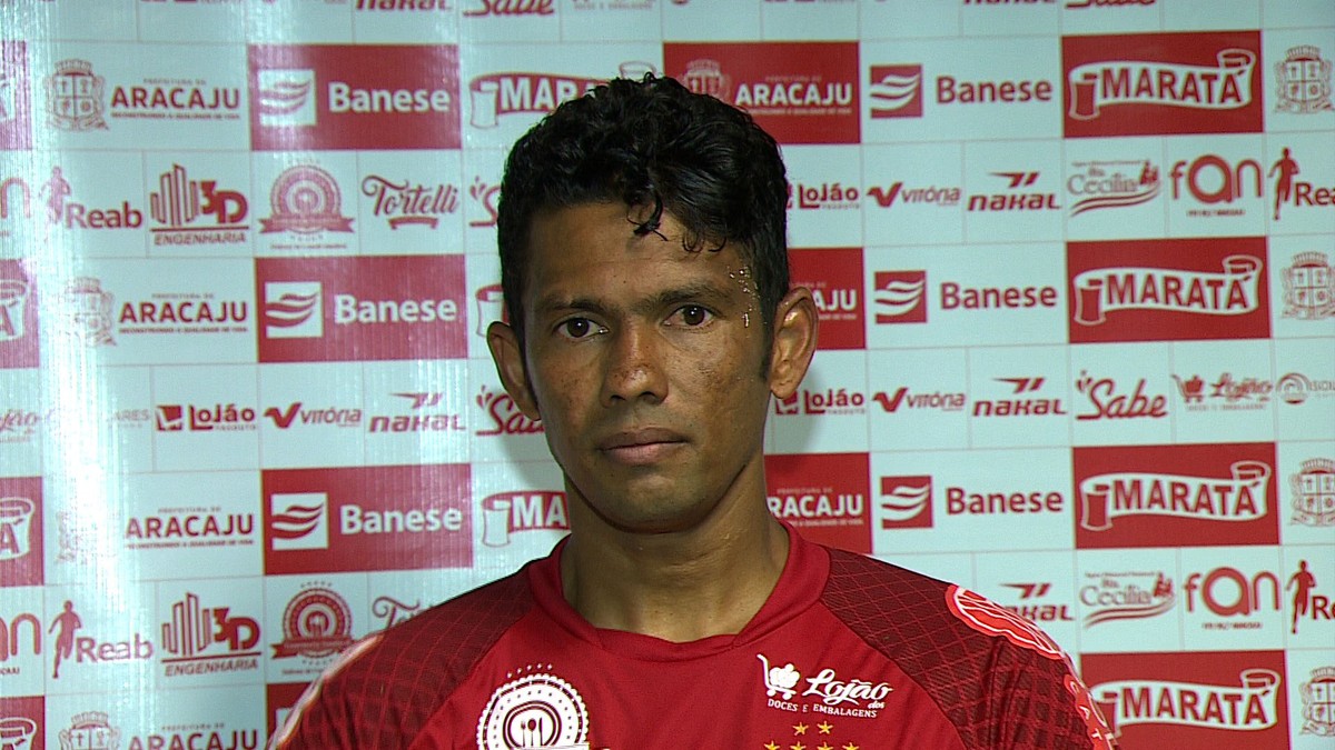 SERGIPANO: Nino Guerreiro decide, Sergipe bate Cofiança e volta a liderança