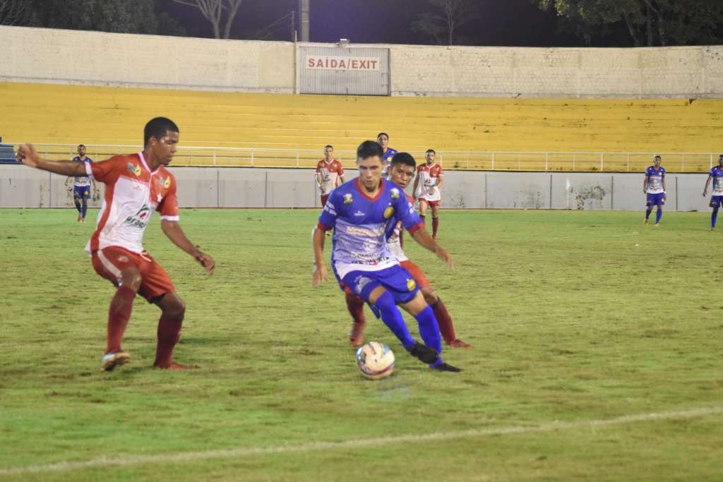 Plácido de Castro supera o Rio Branco e garante vaga nas semifinais