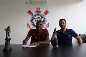 Paulistão: Corinthians oficializa contratação de zagueiro da Ponte Preta