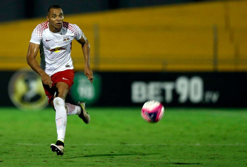 Atacante Deivid em ação contra o Grêmio Novorizontino, na vitória por 2 a 0, na última quinta-feira, fora de casa (Foto: Divulgação/Red Bull Brasil)