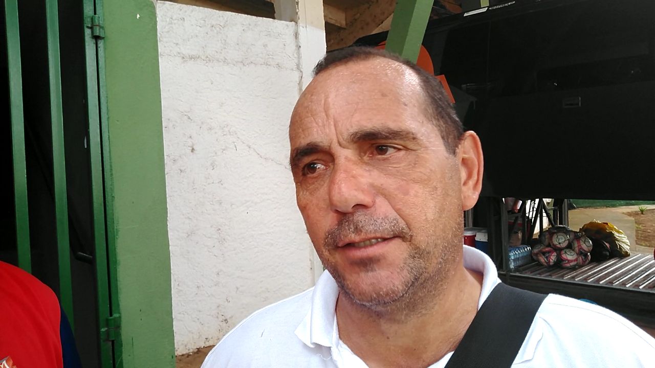 Paulista A3: ‘O grupo tem correspondido’, frisa técnico do líder Atibaia