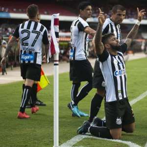 Paulistão: Decisivo no clássico, Gabriel celebra retorno ao Santos: 'Voltei com fome'