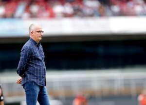 Dorival exalta reação do São Paulo em 2017, mas alerta: 'Time grande cai sim'