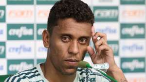 'Favorito é o Corinthians', diz palmeirense Marcos Rocha sobre o clássico