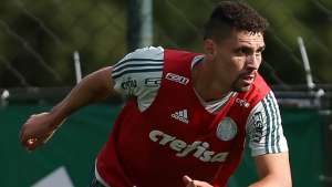 Moisés e Dracena treinam no Palmeiras e podem enfrentar o Corinthians
