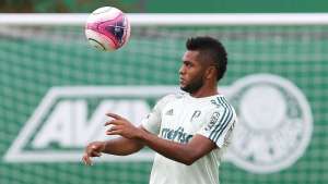 Borja volta a treinar no Palmeiras e deve jogar clássico contra o Corinthians