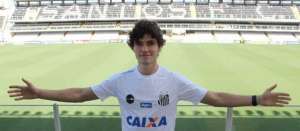 Paulistão: Santos oficializa a contratação do lateral-esquerdo Dodô