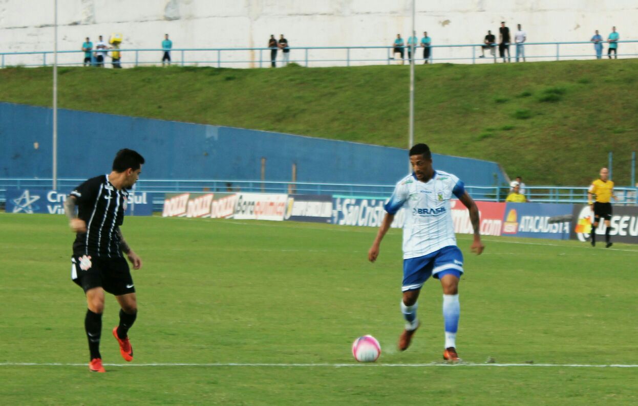 Paulistão: Walterson volta Vila Belmiro com Santo André e relembra passagem no Santos