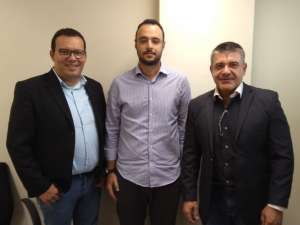 Diretores da Aceisp apresentam na Federação Paulista novo estatuto da entidade