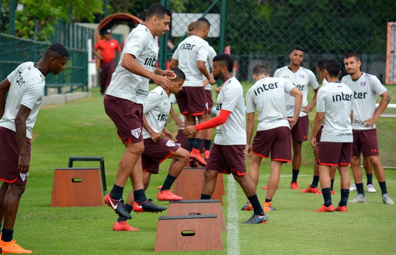 São Paulo se reapresenta após derrota e já pensa em ‘final’ contra a Ferroviária