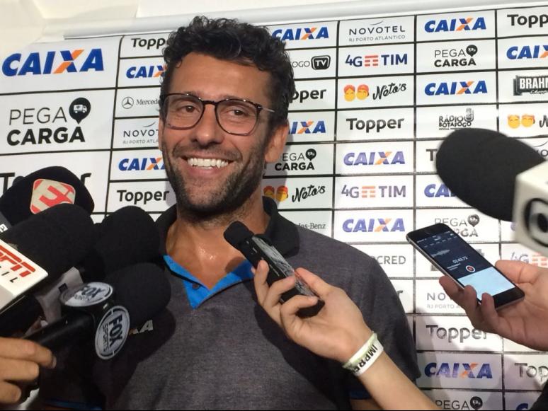 Alberto Valentim estreou com o pé direito no Botafogo 