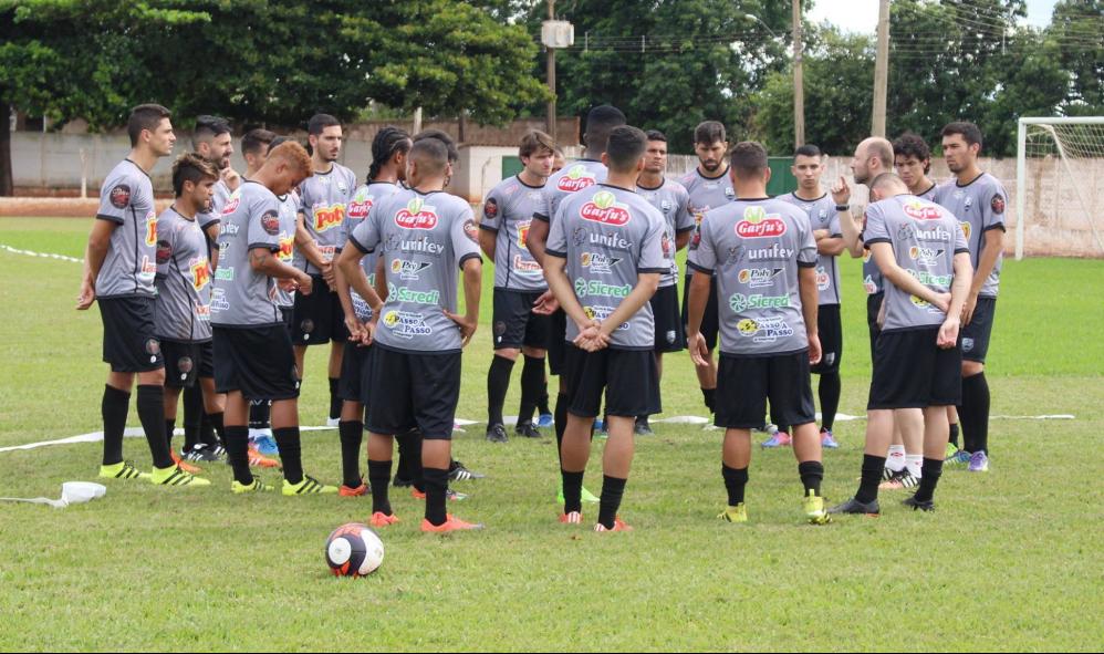 CAV vem alterado para jogo com Taubaté (Foto: Rafael Nascimento / Votuporanguense)