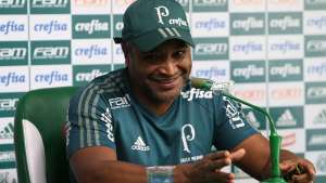 Palmeiras mantém time e vai sem novidades para o clássico contra o Corinthians