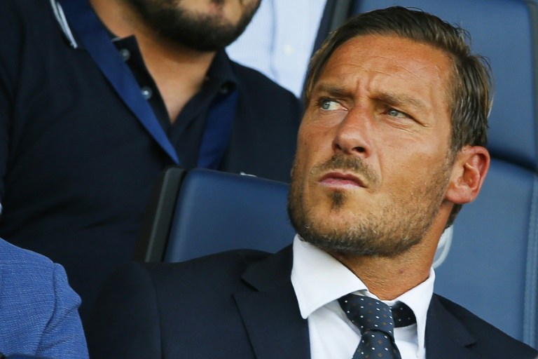 Sem a Itália na Copa do Mundo, Totti revela torcida pelo Brasil