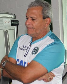 Hélio dos Anjos completa 350 jogos pelo Goiás