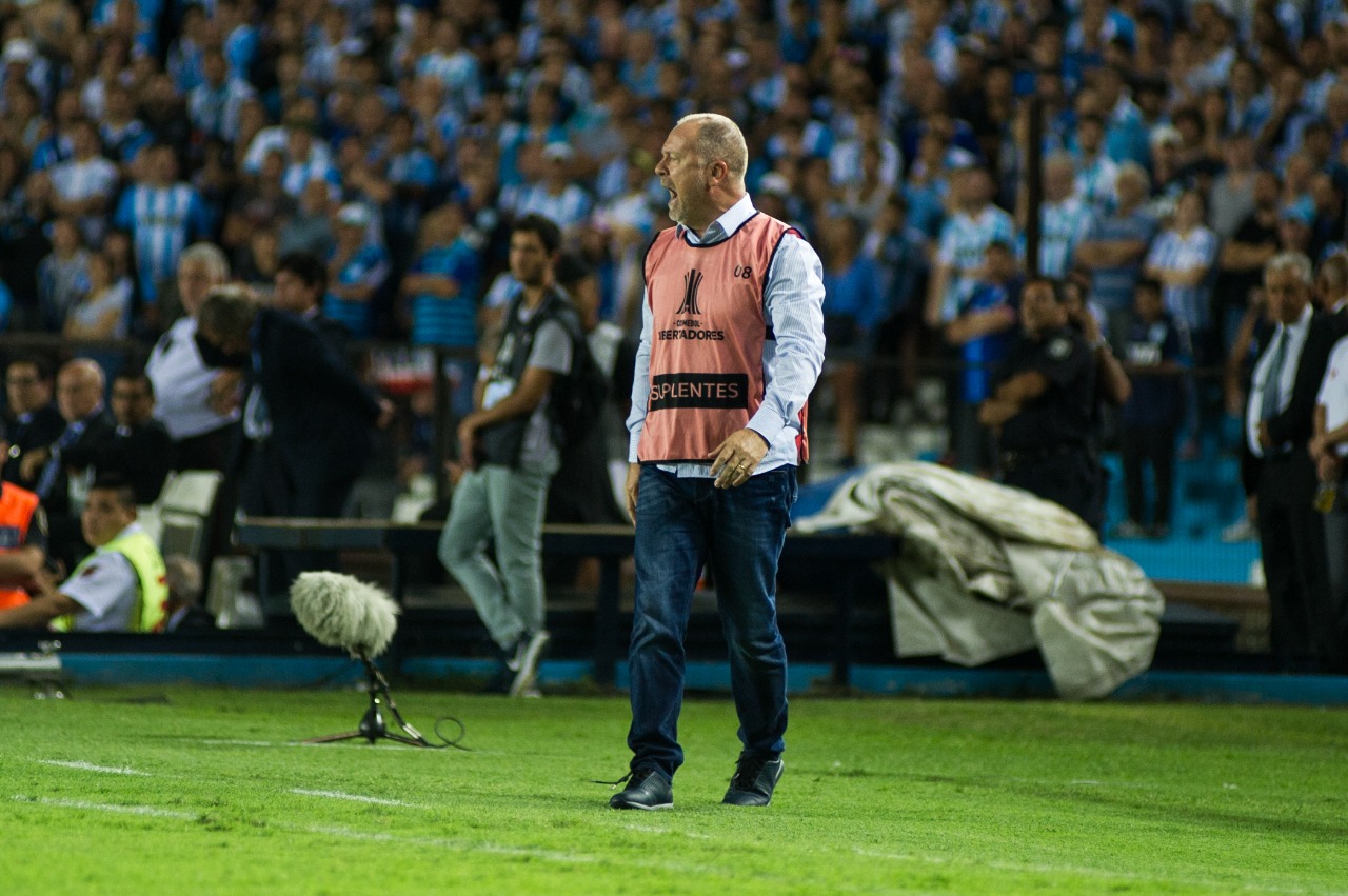 Libertadores: Mano lamenta gols em jogadas de bola parada e pede calma ao Cruzeiro