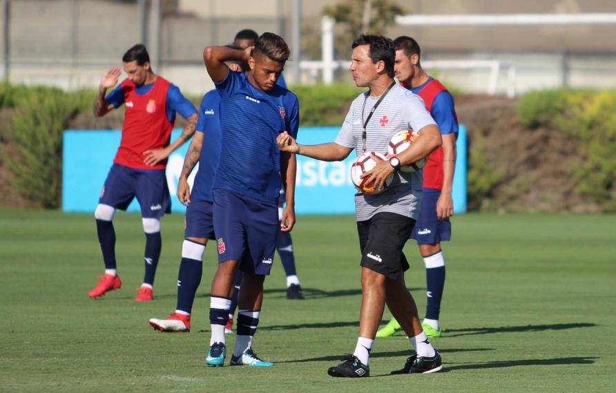 Zé Ricardo vai escalar força máxima (Foto: Carlos Gregório / Vasco) Zé Ricardo vai escalar força máxima (Foto: Carlos Gregório / Vasco)