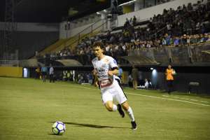 'Poderia ter sido maior', diz lateral do Bragantino sobre vitória na Copa do Brasil