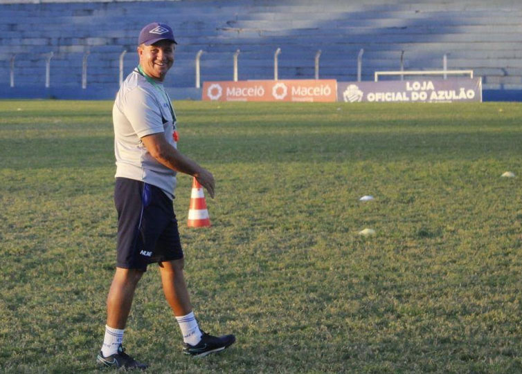 Campeão da Série C, Ney da Matta busca desafios para as divisões do Brasileirão