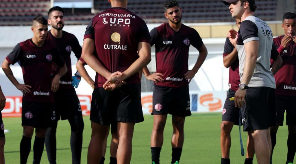 Ferroviária e Mirassol se enfrentam nesta sexta (Foto: Ferroviária)