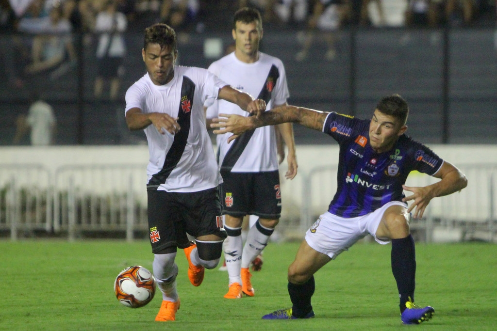 Carioca: Evander brinca com busca do Vasco por reforços e espera por novas chances