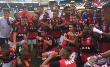 Carioca: Na preliminar do clássico, garotos do Fla levam a Taça Guanabara sobre Fogão