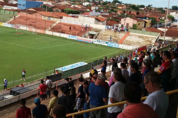 Barretos 4 x 1 Taboão da Serra – Quatro gols de Barcos garantem vitória do Touro!