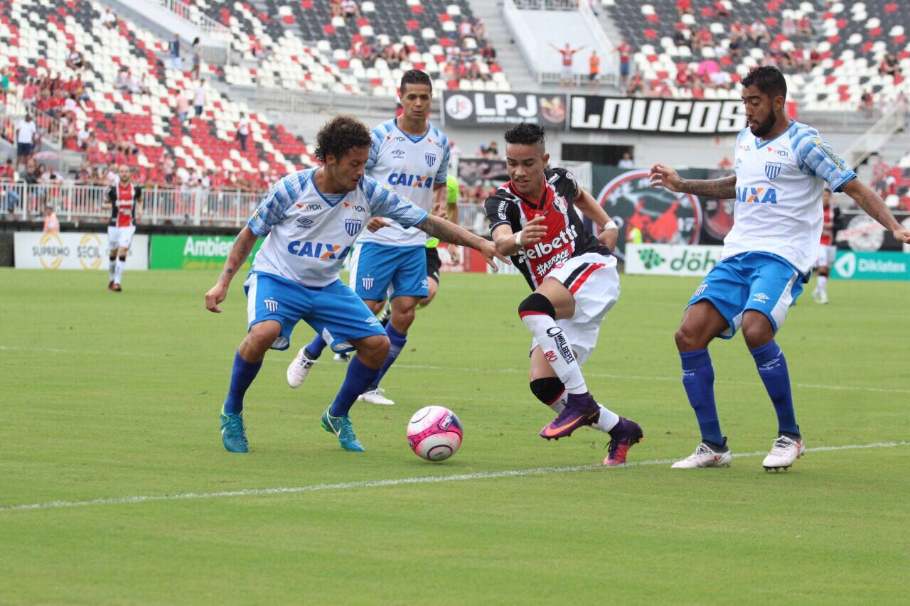 CATARINENSE: Avaí vence clássico contra o Joinville e diminui diferença para líderes