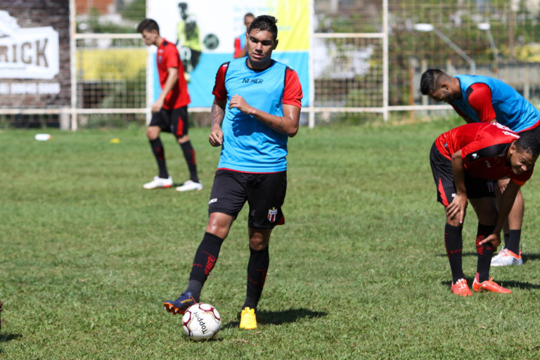 Paulistão: Walfrido comemora permanência do Botafogo-SP na zona de classificação