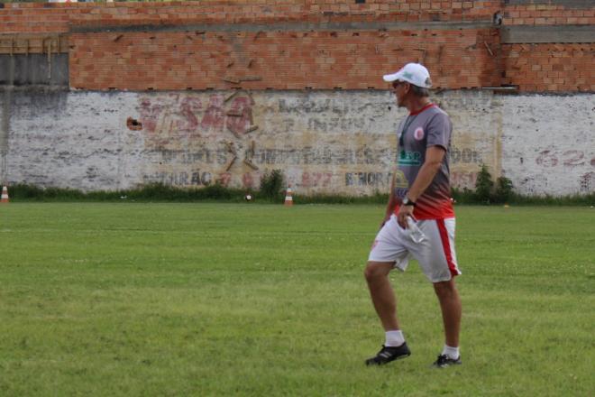 Catarinense: Na zona de rebaixamento, Hercílio Luz demite treinador