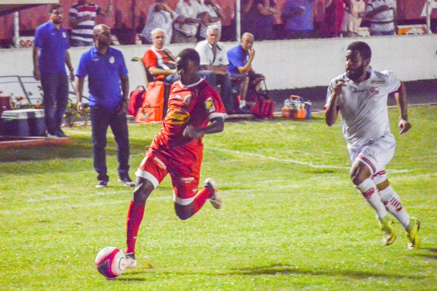 Batatais vem de derrota para o Audax (Foto: Fanny Victória /Fabiano Cruz / Batatais)