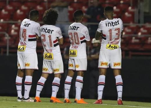 São Paulo venceu o CRB por 2 a 0 no Morumbi