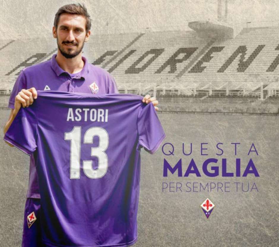 Em homenagem a Davide Astori, Fiorentina e Cagliari aposentam número 13 na camisa