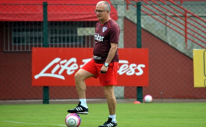 Paulistão: Dorival esboça time e deve mudar lateral do São Paulo contra o Palmeiras