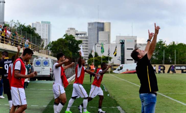 São Bernardo x Sertãozinho – Touro quer derrubar o último invicto da A2