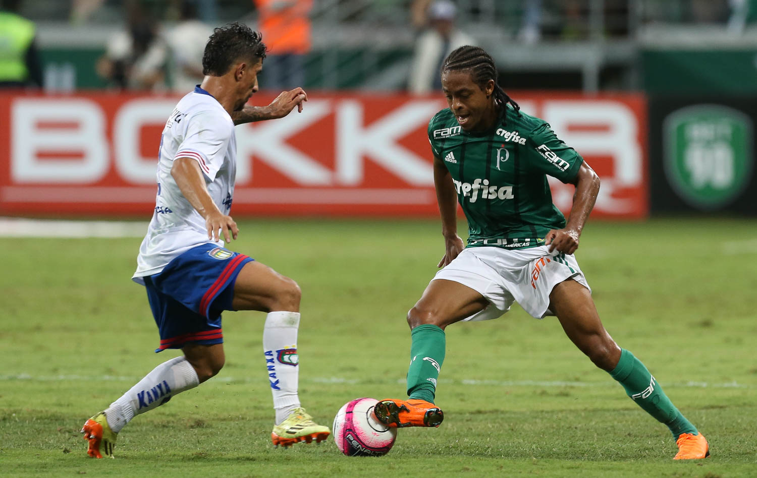 Paulistão: Destaque da vitória sobre Palmeiras, Alex Reinaldo quer São Caetano focado