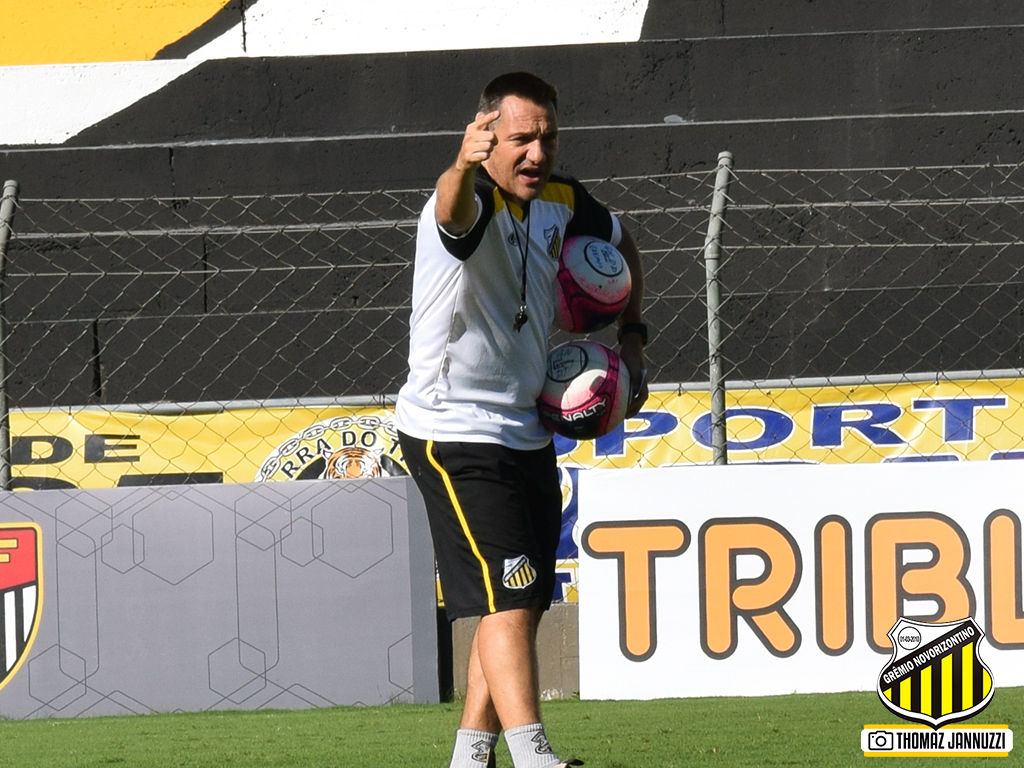 Seleção FI do Paulistão tem capitão do Palmeiras e atacante Sheik