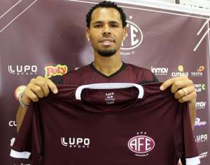 Indicado por Zé Ricardo, Bruno Silva troca Ferroviária pelo Vasco