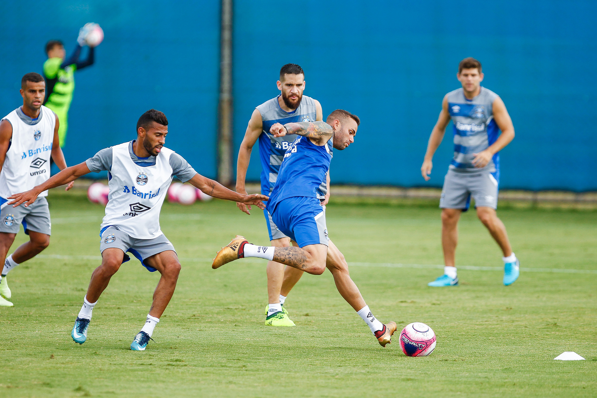 Gaúcho: Renato fecha último treino do Grêmio e não confirma Luan no Gre-Nal