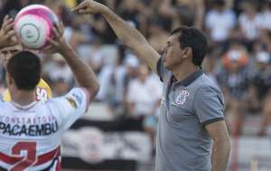 Paulistão: Carille avalia Bragantino, rival do Corinthians nas quartas: 'Time chato'
