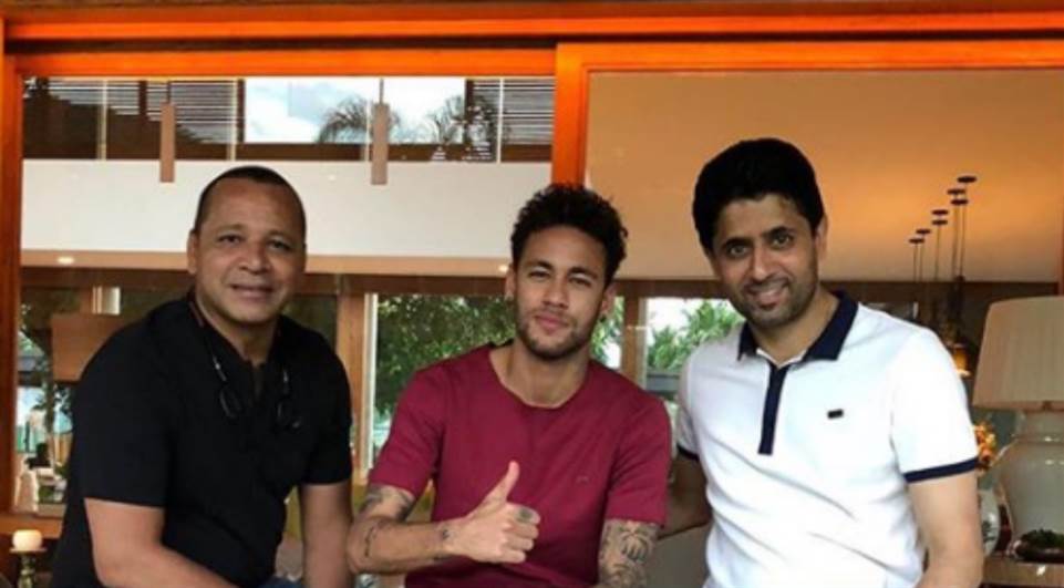 Pai de Neymar agradece após craque ser visitado por presidente e comitiva do PSG