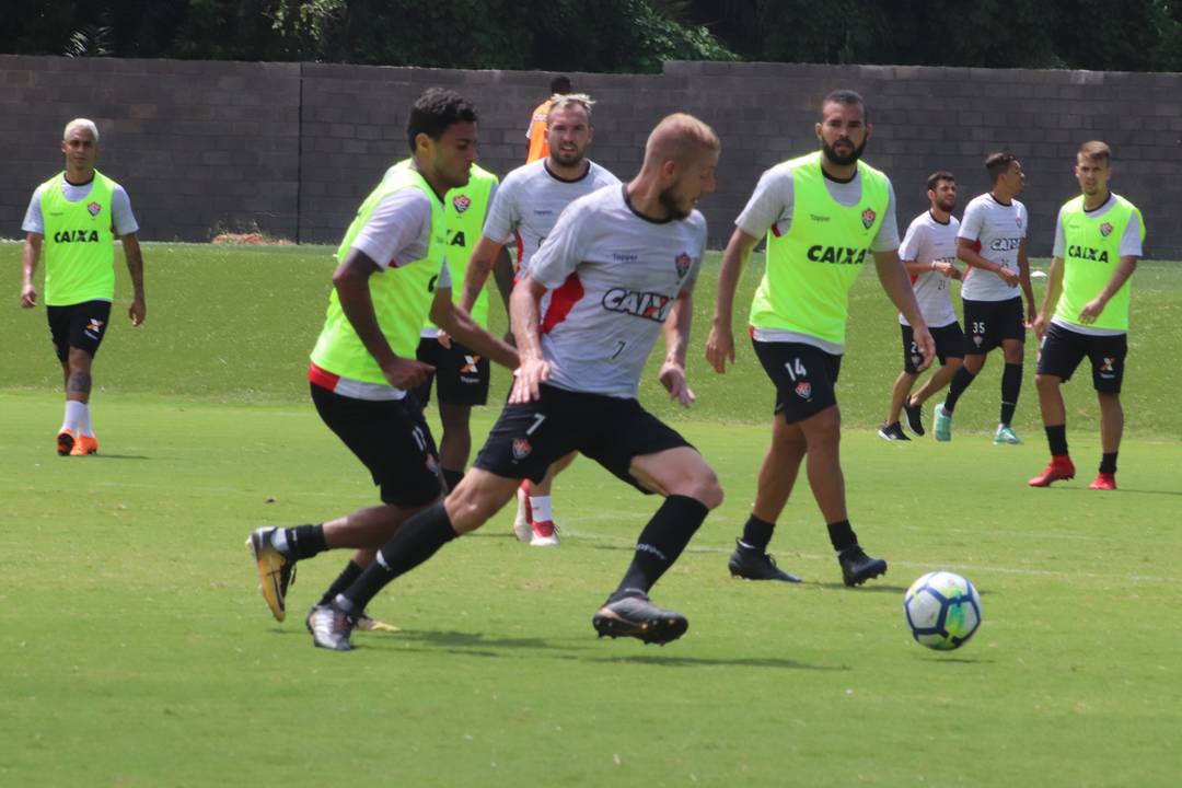 Vitória x Bragantino – Fora de casa, Massa Bruta tenta confirmar vantagem para avançar