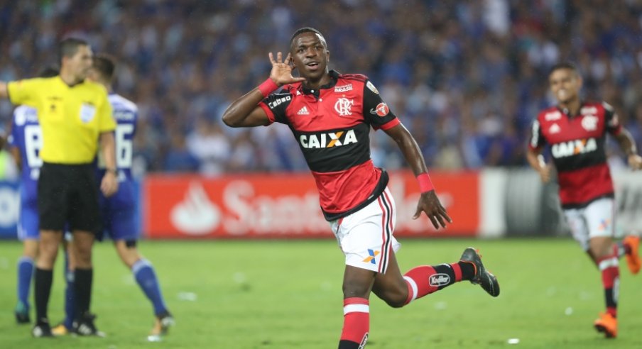 Libertadores: Carpegiani exalta atuação decisiva de Vinicius Junior no Flamengo