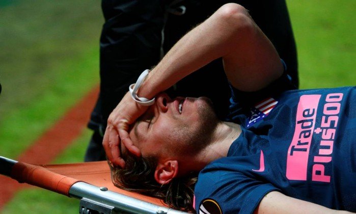 Espanhol: Filipe Luís sofre fratura na fíbula e pode perder a Copa do Mundo