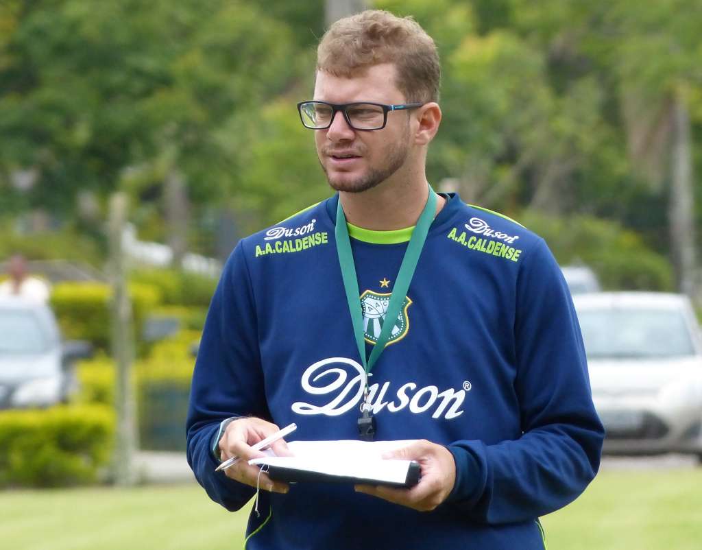 Johnatan Alemão assume como técnico interino da Caldense (Foto: Renan Muniz / Caldense)